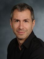 Headshot of Simon Scheuring